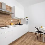 Darnell Apartment *
